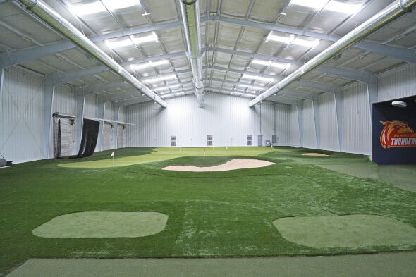 Atlanta indoor putting facility with tee boxes